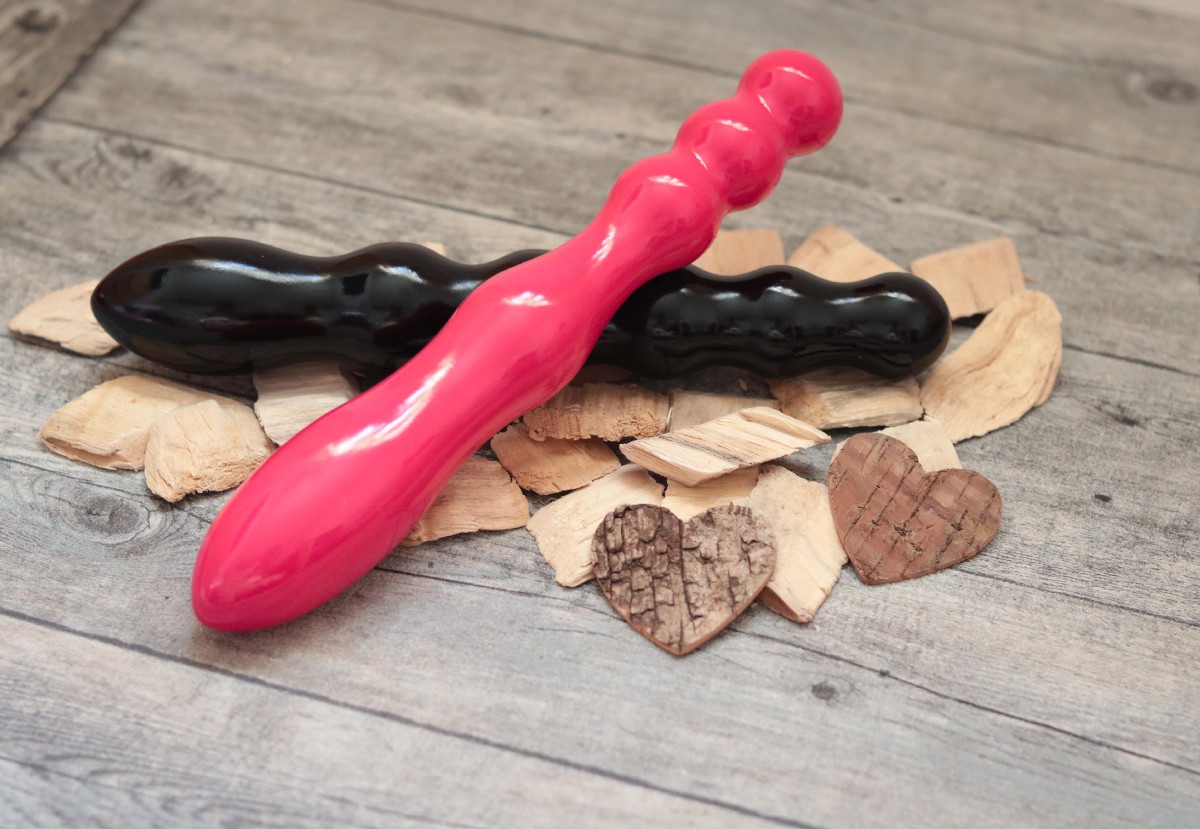 vaible Noble und Wave im Test - Holzdildos als Bereicherung für die Toysammlung!
