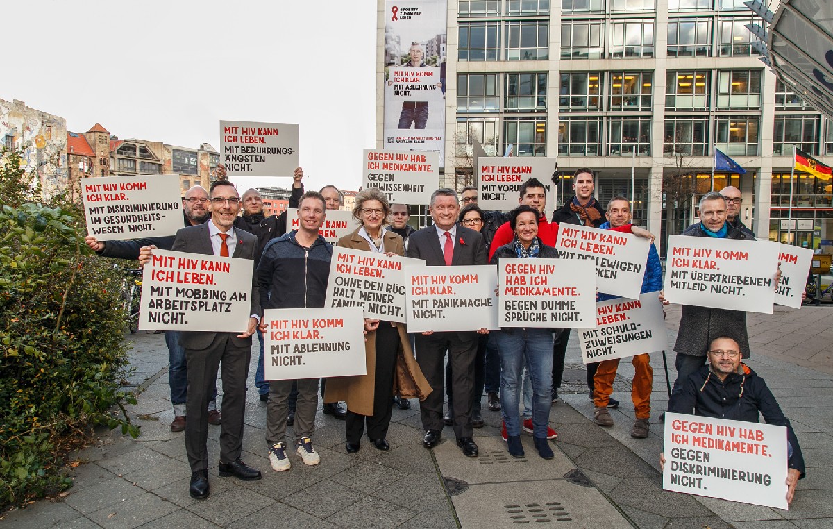 Größe zeigen mit #positivzusammenleben und #ichmachspassend