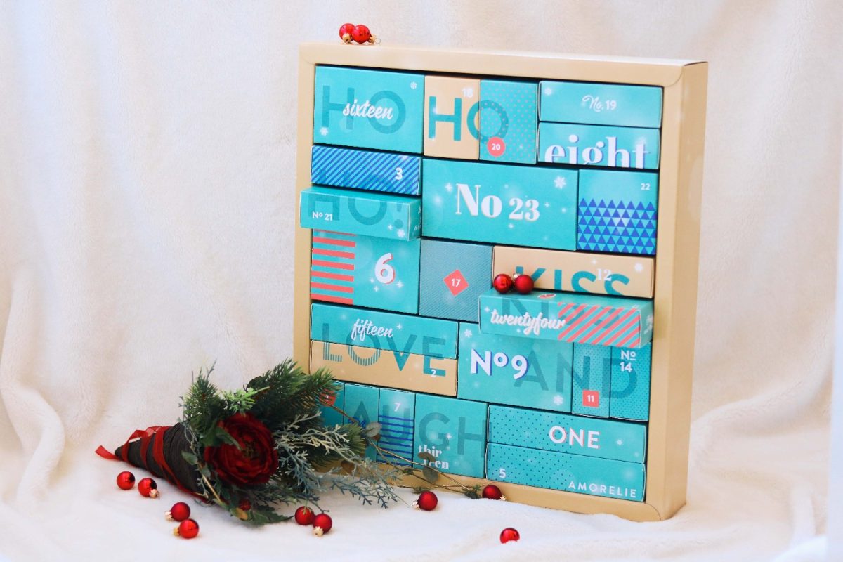 EIS Adventskalender, EIS Adventskalender Inhalt, EIS Adventskalender Erfahrung, Amorelie Adventskalender Inhalt, Amorelie Adventskalender Erfahrung, Amorelie Adventskalender, EIS oder Amorelie Adventskalender, Adventskalender für Paare, Amorelie Adventskalender Alternative, Amorelie Adventskalender für Paare, Amorelie Adventskalender Inhalt, Amorelie Adventskalender Test, Amorelie Adventskalender 2016, Amorelie Adventskalender Inhalt 2016, EIS Adventskalender Inhalt 2016, Lovehoney Adventskalender, Lovehoney Adventskalender Inhalt