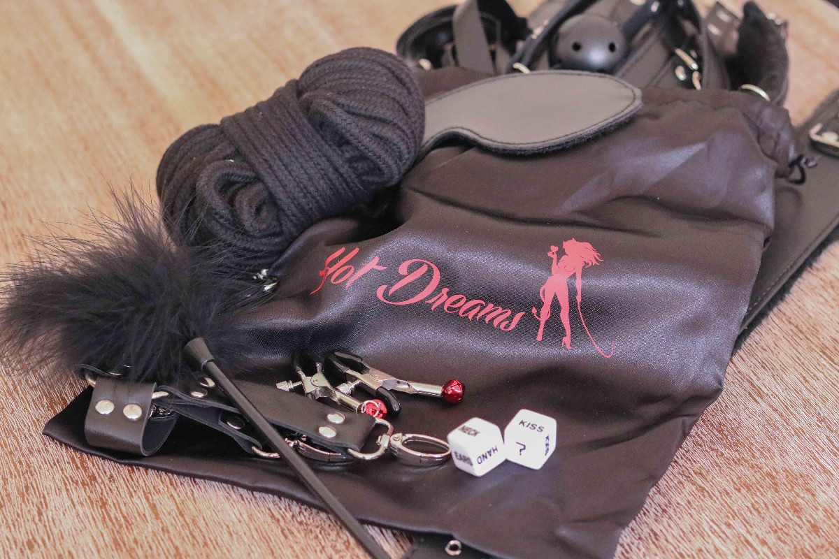 BDSM Psychologie, BDSM Unterwerfung, BDSM Fesseln, BDSM Zubehör, BDSM Erfahrung, BDSM Toys, BDSM Hot Dreams, Hot Dreams Bondage