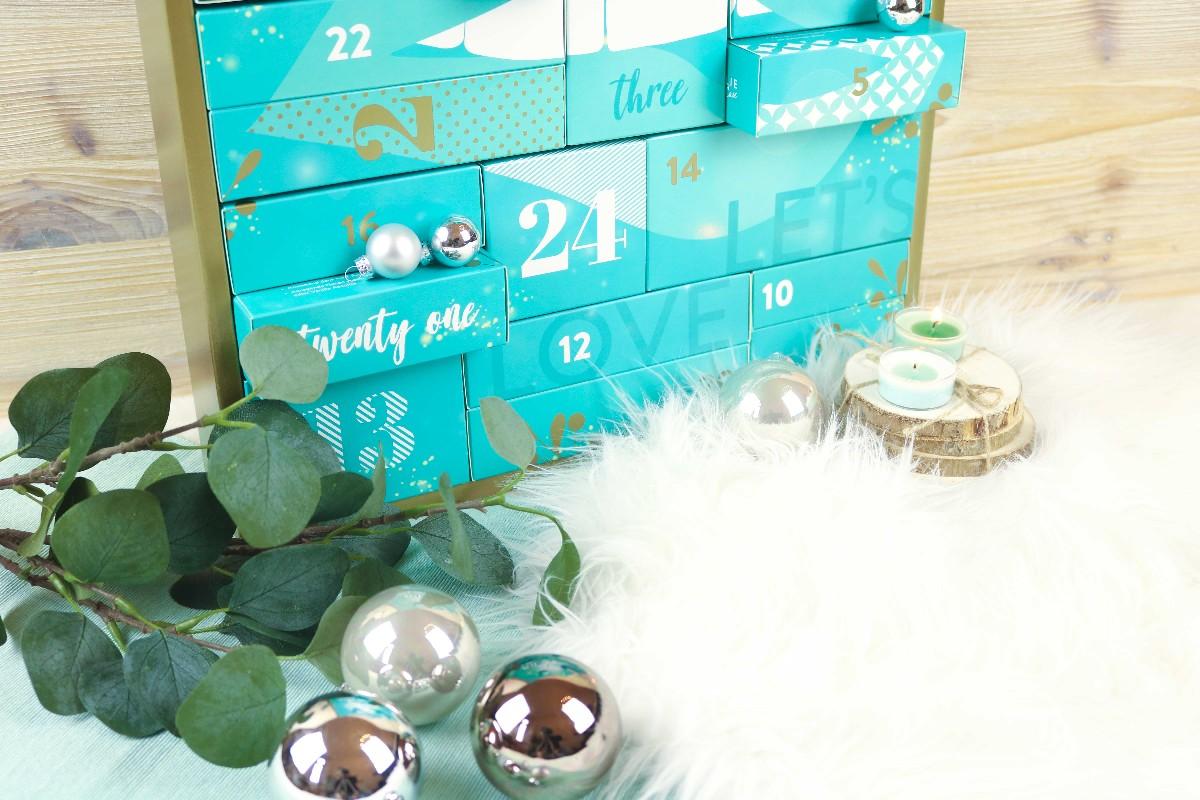 Adventskalender Amorelie oder EIS, Adventskalender für Paare, Adventskalender Sextoys, Adventskalender Vergleich, Amorelie Adventskalender 2017 Inhalt, Amorelie Adventskalender 2017 was war drin, Amorelie Adventskalender 2018 Inhalt, Amorelie Adventskalender 2018 was war drin, Amorelie Adventskalender Alternative, Amorelie Adventskalender Deluxe, Amorelie Adventskalender Classic Inhalt, Amorelie Adventskalender Classic oder Premium, Amorelie Adventskalender Classic Premium Vergleich, Amorelie Adventskalender Erfahrung, Amorelie Adventskalender für Paare, Amorelie Adventskalender Inhalt, Amorelie Adventskalender Premium, Amorelie Adventskalender Premium Inhalt, Amorelie Adventskalender Test, Amorelie Adventskalender was war drin, Erotischer Adventskalender, lohnt sich Amorelie Adventskalender