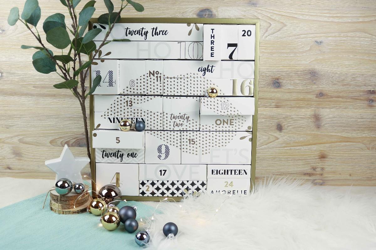 Adventskalender Amorelie oder EIS, Adventskalender für Paare, Adventskalender Sextoys, Adventskalender Vergleich, Amorelie Adventskalender 2017 Inhalt, Amorelie Adventskalender 2017 was war drin, Amorelie Adventskalender 2018 Inhalt, Amorelie Adventskalender 2018 was war drin, Amorelie Adventskalender Alternative, Amorelie Adventskalender Deluxe, Amorelie Adventskalender Classic Inhalt, Amorelie Adventskalender Classic oder Premium, Amorelie Adventskalender Classic Premium Vergleich, Amorelie Adventskalender Erfahrung, Amorelie Adventskalender für Paare, Amorelie Adventskalender Inhalt, Amorelie Adventskalender Premium, Amorelie Adventskalender Premium Inhalt, Amorelie Adventskalender Test, Amorelie Adventskalender was war drin, Erotischer Adventskalender, lohnt sich Amorelie Adventskalender