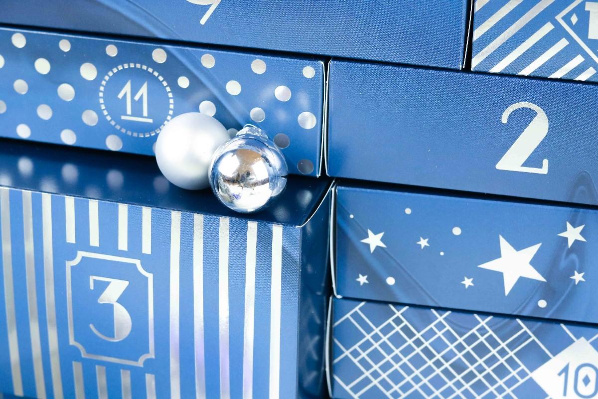 EIS Adventskalender, EIS Adventskalender 2017, EIS Adventskalender 2017 Inhalt, EIS Adventskalender 2017 was war drin, EIS Adventskalender 2018, EIS Adventskalender 2018 Inhalt, EIS Adventskalender 2018 was war drin, EIS Adventskalender Deluxe, EIS Adventskalender Deluxe Inhalt, EIS Adventskalender Deluxe oder Premium, EIS Adventskalender Deluxe Premium Vergleich, EIS Adventskalender Erfahrung, EIS Adventskalender für Paare, EIS Adventskalender Inhalt, EIS Adventskalender Premium, EIS Adventskalender Premium Inhalt, EIS Adventskalender Test, EIS Adventskalender was war drin, Erotischer Adventskalender, lohnt sich Amorelie Adventskalender, lohnt sich EIS Adventskalender