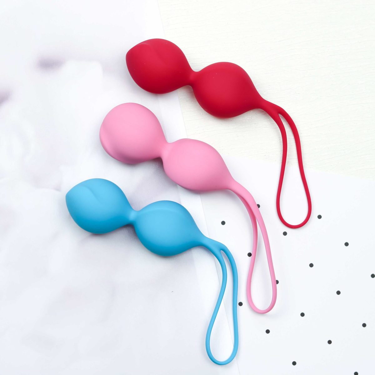 Die Satisfyer V-Balls - Schwere Liebeskugeln für Fortgeschrittene!