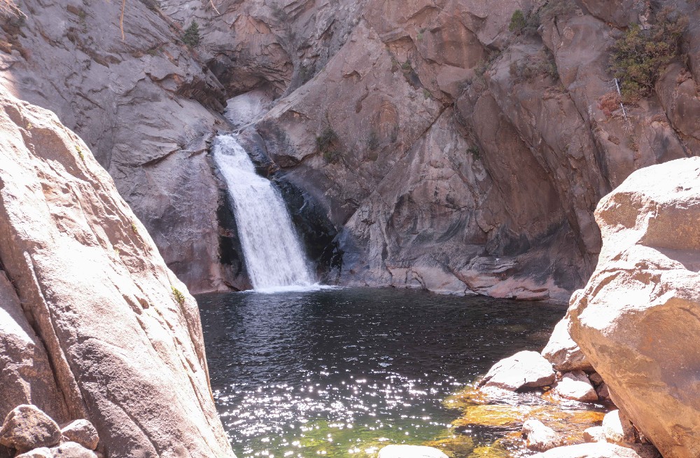 Kalifornien Rundreise, Rundreise planen, Kalifornien Rundreise planen, USA Westen Route, Kalifornien Rundreise Route, Kalifornien Tipps, Kalifornien Rundreise Tipps, Kalifornien Nationalparks, Death Valley Tipps, USA Westküste Rundreise, USA Rundreise, Amerika Rundreise, USA Tanken, Westküste, Kalifornien gefährliche Tiere, USA Nationalparks, Roaring River Falls Herbst