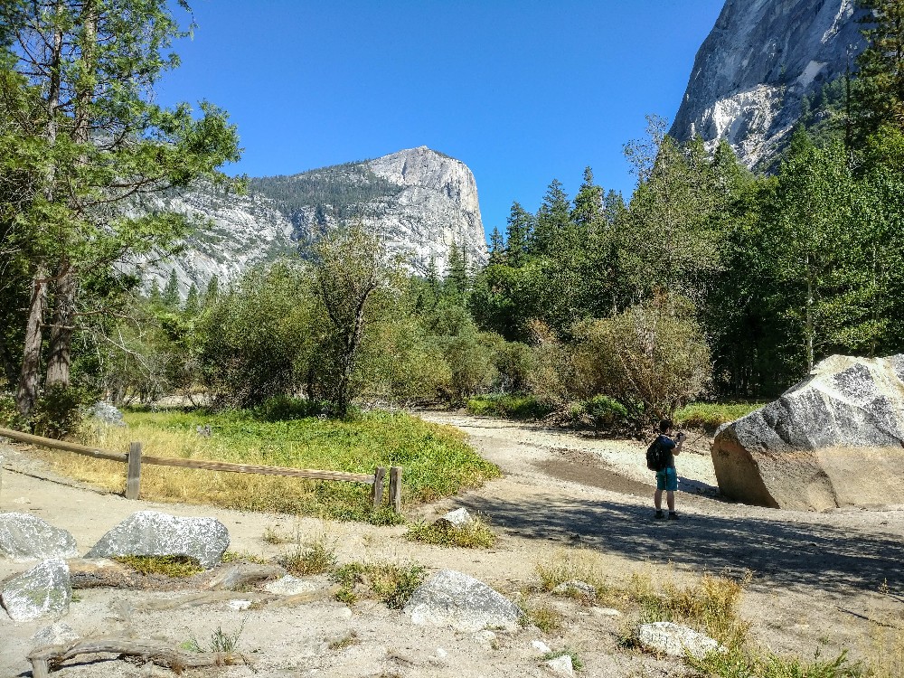 Kalifornien Rundreise, Rundreise planen, Kalifornien Rundreise planen, USA Westen Route, Kalifornien Rundreise Route, Kalifornien Tipps, Kalifornien Rundreise Tipps, Kalifornien Nationalparks, Death Valley Tipps, USA Westküste Rundreise, USA Rundreise, Amerika Rundreise, USA Tanken, Westküste, Kalifornien gefährliche Tiere, USA Nationalparks, Mirror Lake Herbst