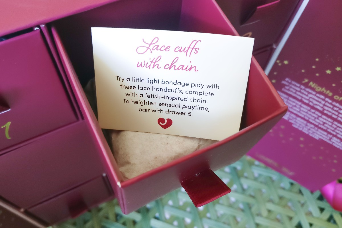 Adventskalender EIS Amorelie Lovehoney Vergleich, Adventskalender für Paare, Adventskalender Lovehoney, lohnt sich Lovehoney Adventskalender, Lovehoney Adventskalender 2020 Inhalt unboxing, Lovehoney Adventskalender 2020 kaufen, Lovehoney Adventskalender Erfahrung, Lovehoney Adventskalender für Paare, Lovehoney Adventskalender Inhalt, Lovehoney Adventskalender Inhalt 2019 was ist drin, Lovehoney Adventskalender Test, Lovehoney Adventskalender was war drin, Lovehoney Kalender günstig kaufen, Lovehoney Kalender Inhalt, Lovehoney Kalender Test, Dessous Adventskalender, Lingerie Adventskalender, Dessous Weihnachten, Unterwäsche Adventskalender, Sexy Adventskalender