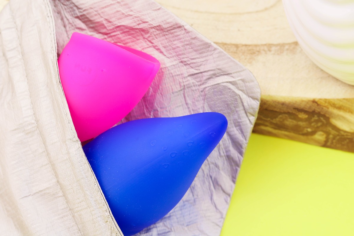 FUN Cup Menstruationstasse, Menstruationstasse Fun Factory, FUN Cup Fun Factory, Alternative Binden, Alternative Tampons, Menstruationstasse Anwendung, Menstruationstasse Erfahrung, Menstruationstasse Test, Menstruationscup, Menstruationscup Erfahrung, Menstruationscup Test, Menstruationstasse Vergleich